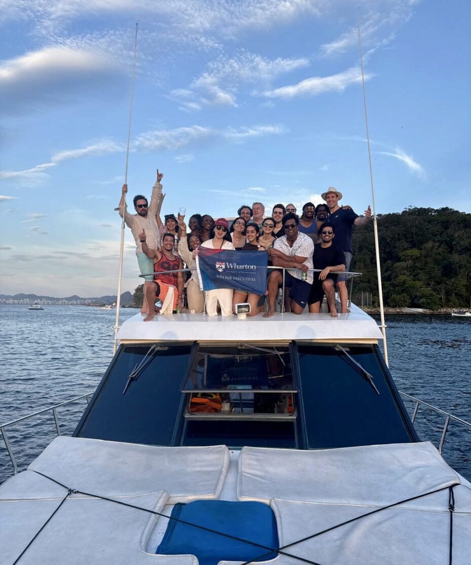 Ananya Gutta, WG’27, and Rohit Chawla, WG’27 with classmates. (Image Credit: Amanda Allen)